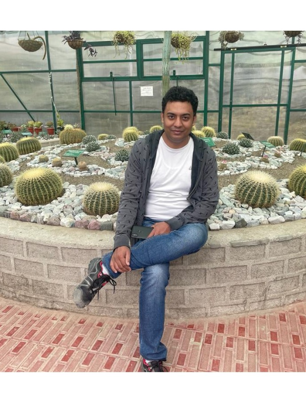 Vivek Urmaliya profile photo